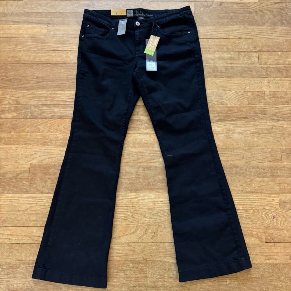 NWT Mossimo black Mid Waist & Straight Hip Flare chino pants size 14
b63